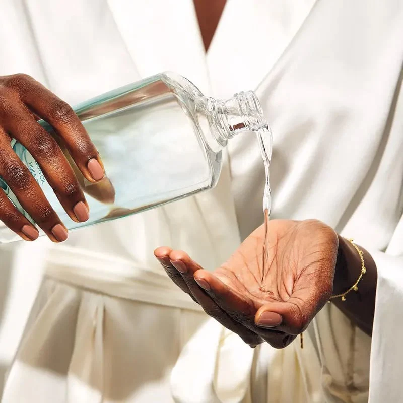 Moisture-Locking Formula For Silky Skin— Original Bath Oil
