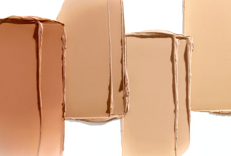Always Ilumina CC Creamy Compact SPF 50 And Pouch