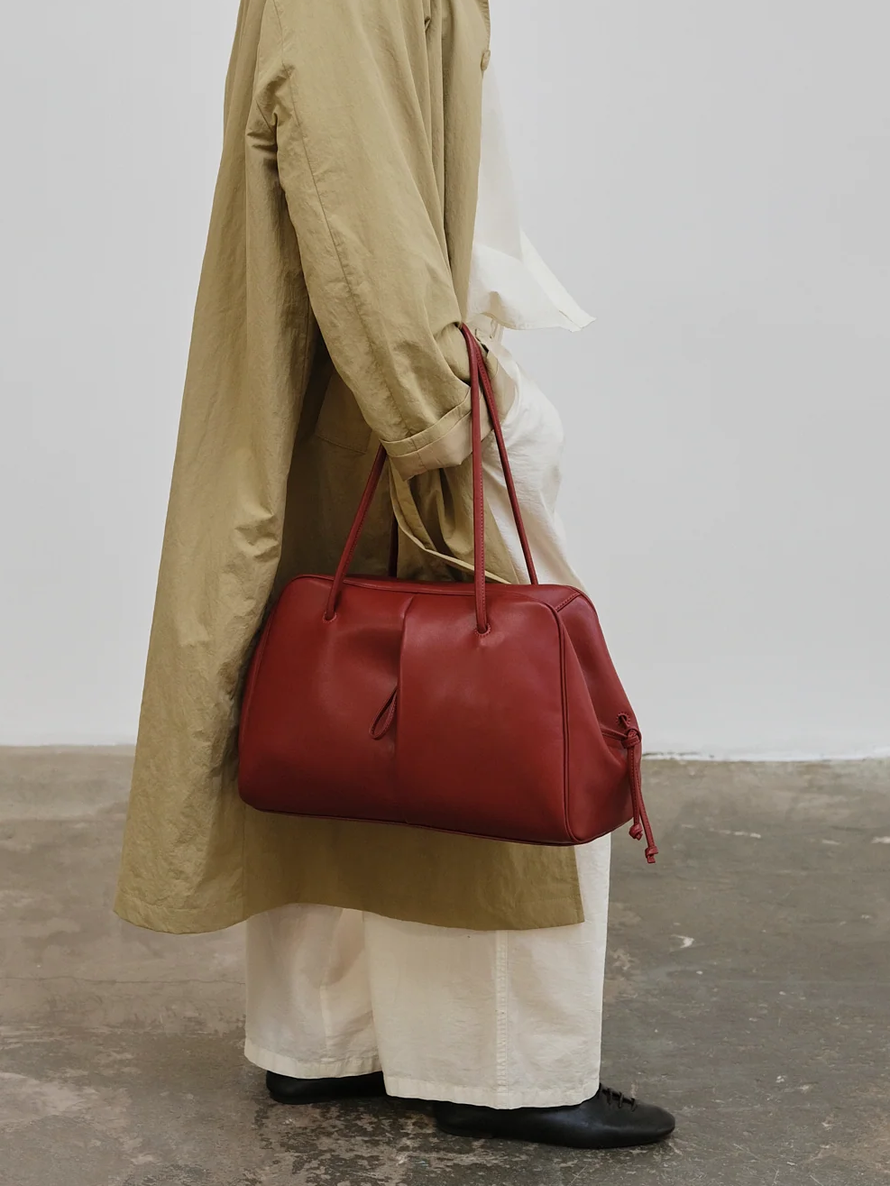 Water-repellent And Scratch-resistant Bag