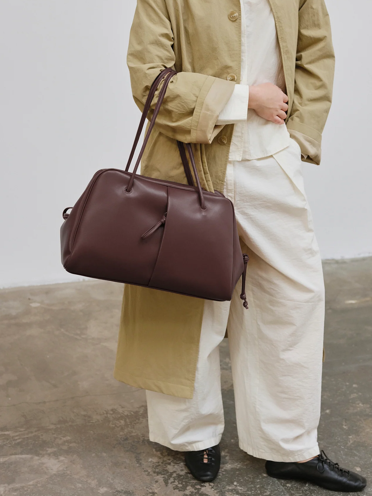 Water-repellent And Scratch-resistant Bag
