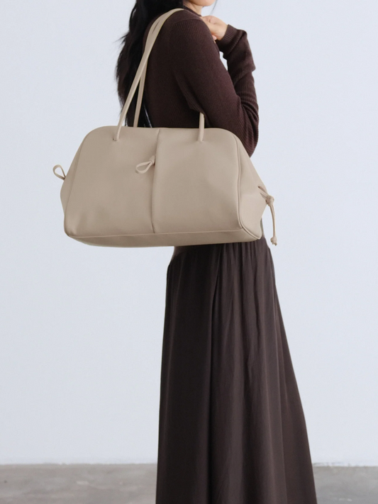 Water-repellent And Scratch-resistant Bag