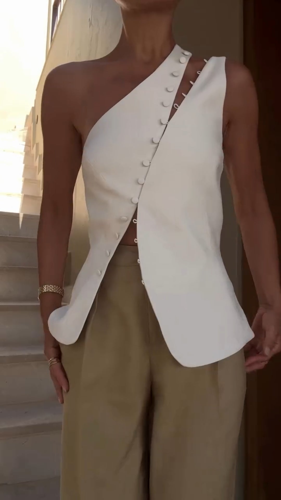 Elegant Sleeveless Vest