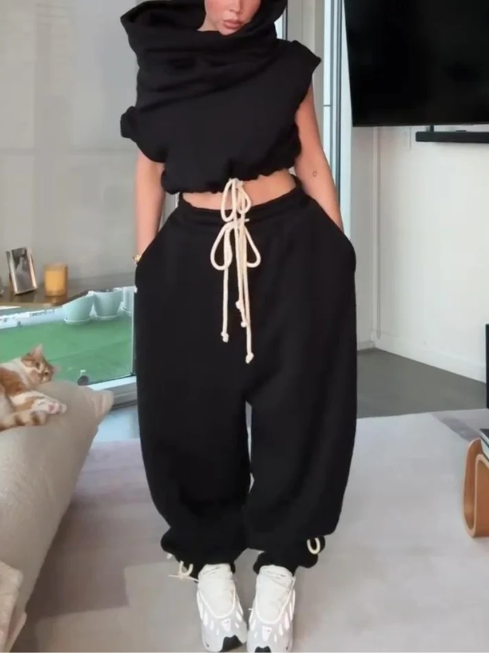 Cropped Hoodie Vest And Oversized Sweatpants